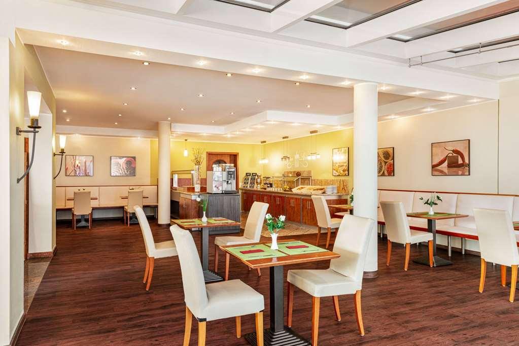 Amedia Frankfurt Russelsheim Trademark Collection By Wyndham Restoran foto